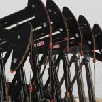 Котировки нефтяных фьючерсов волатильны