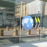 ОЭСР ухудшила прогноз мировой экономики