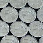 Курс евро упал ниже 72 рублей