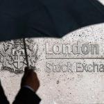 Цены на нефть неуверенно пошли в рост, но затем отступили