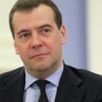 Медведев: надеюсь, что ЦБ продолжит снижать ставку