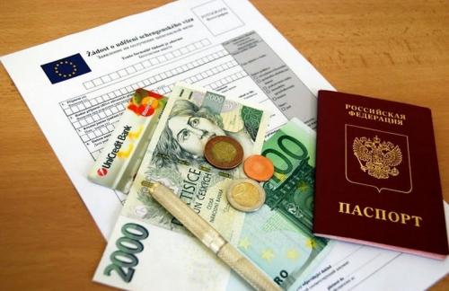 Почему нужно купить страховку для визы Шенген заранее