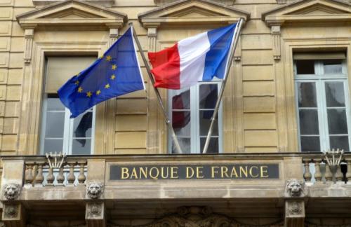 Банк Франции ухудшил прогноз роста экономики
